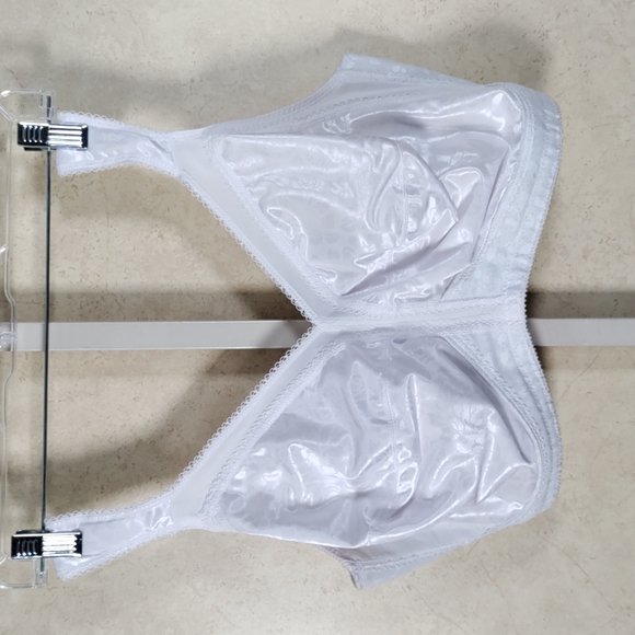 Playtex Intimates & Sleepwear 176 Playtex Clearance White 4693 No